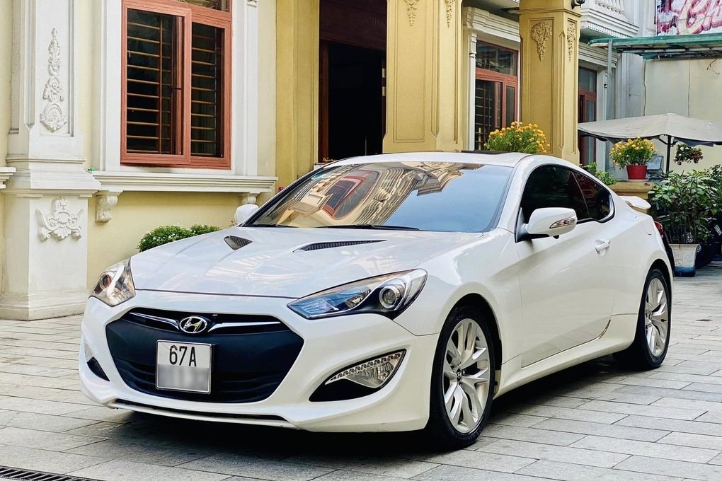 `Rare item` Hyundai Genesis Coupe retains its value more than Japanese cars after 12 years of use 1