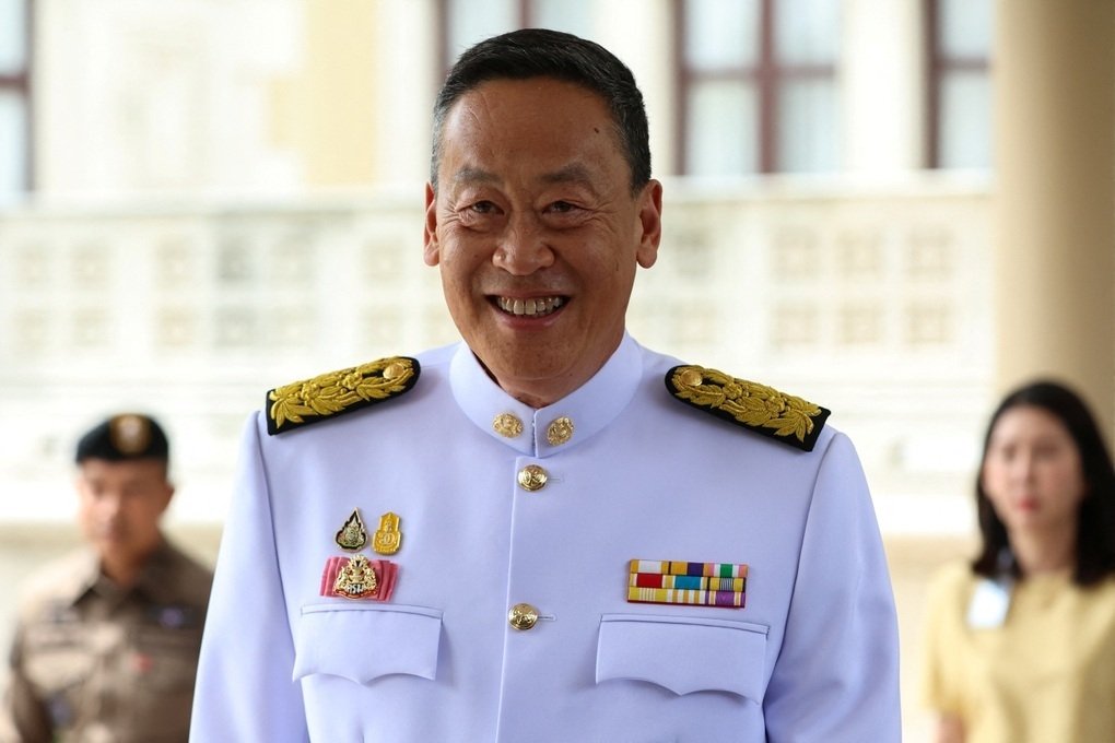 The Prime Minister of Thailand donates his entire salary to charity 0