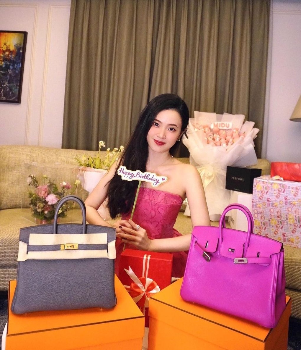 Unpacking Midu's handbag cabinet: All branded goods, including Hermès models worth more than half a billion VND 2