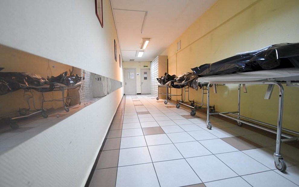 The morgue is overloaded with bodies of Covid-19 victims in the European epidemic center 0